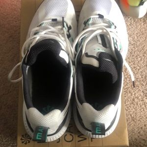 Air Max Genome Sz 13